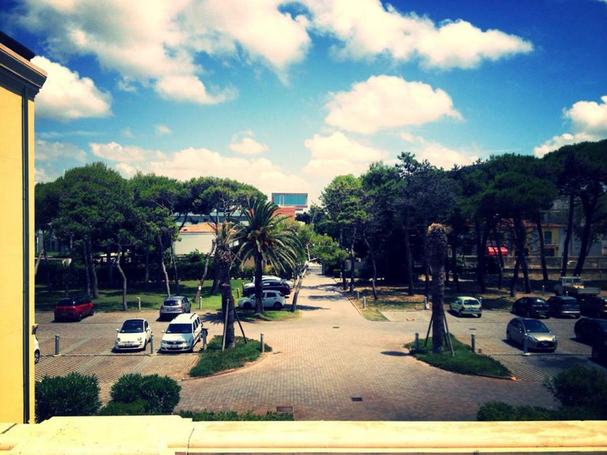Amazing Sea View Flat Villa Tirrenia Buitenkant foto